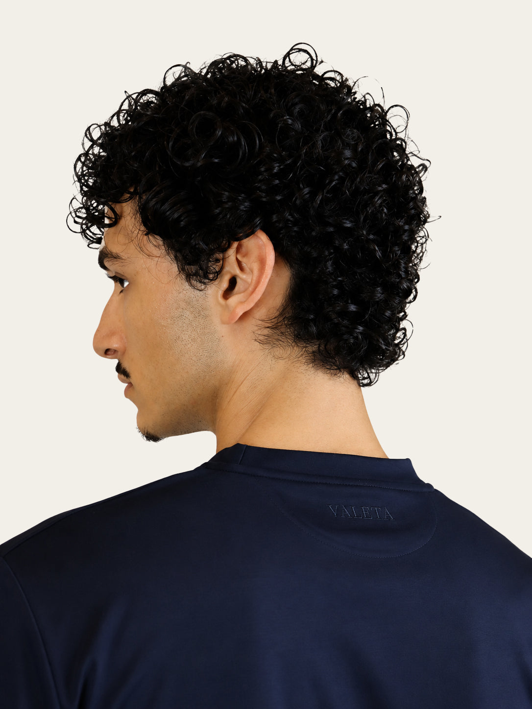 Mercerized T-shirt Navy - Model nek