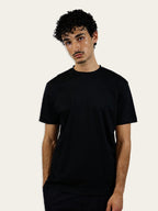 Mercerized T-shirt Black - Model front
