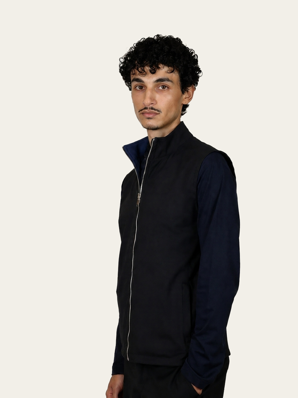 Reversible Bodywarmer - Zwart/Navy model voorkant