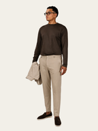 Trouser Beige - Model voorkant